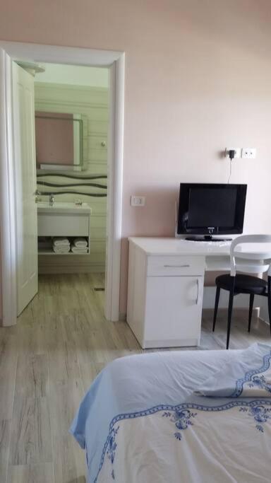 Adriatic East View Apartment Дуррес Екстер'єр фото